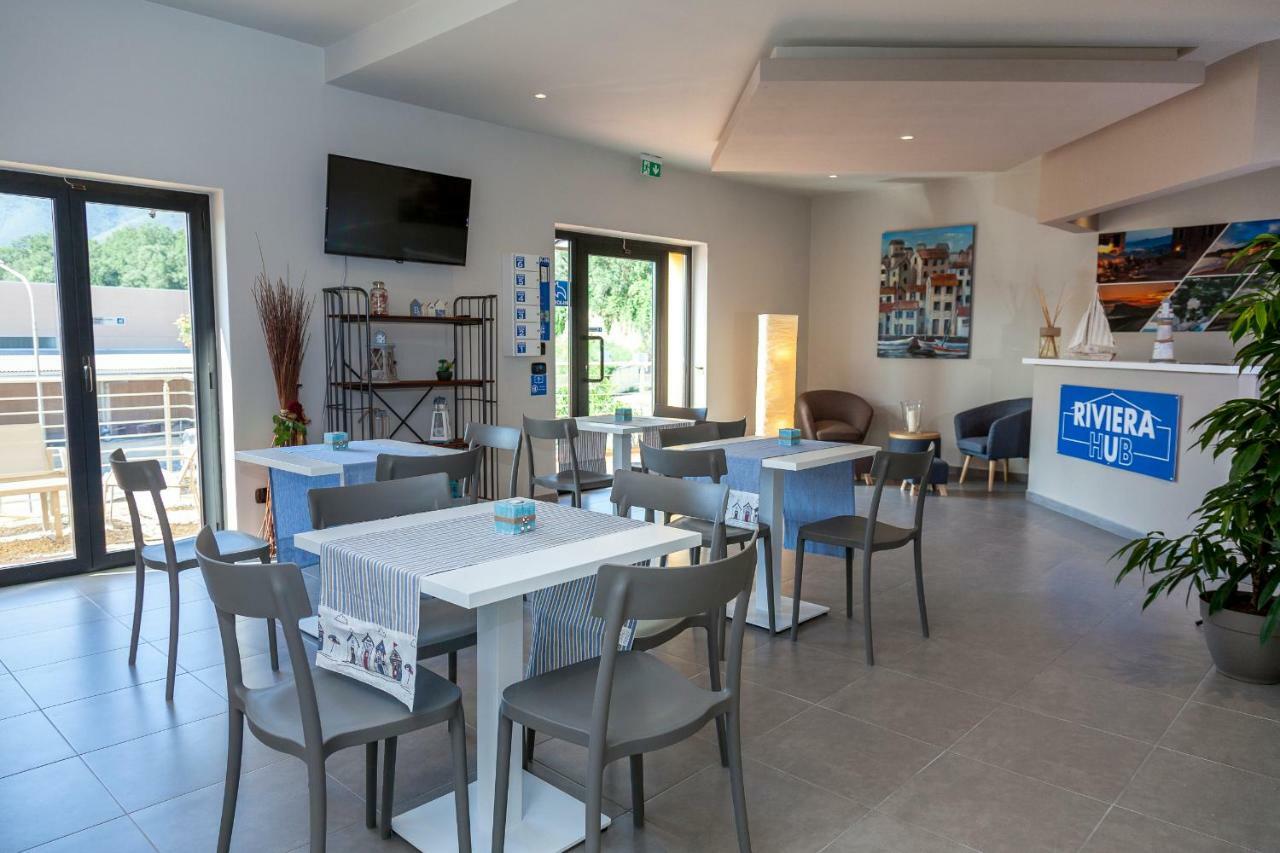 Hotel Riviera Hub Cisano sul Neva Zewnętrze zdjęcie